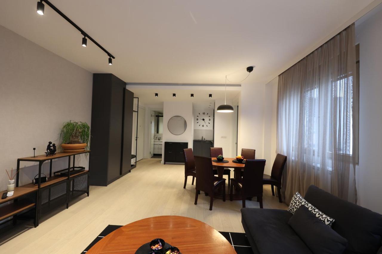 Modern Apartment In The Heart Of Βελιγράδι Εξωτερικό φωτογραφία