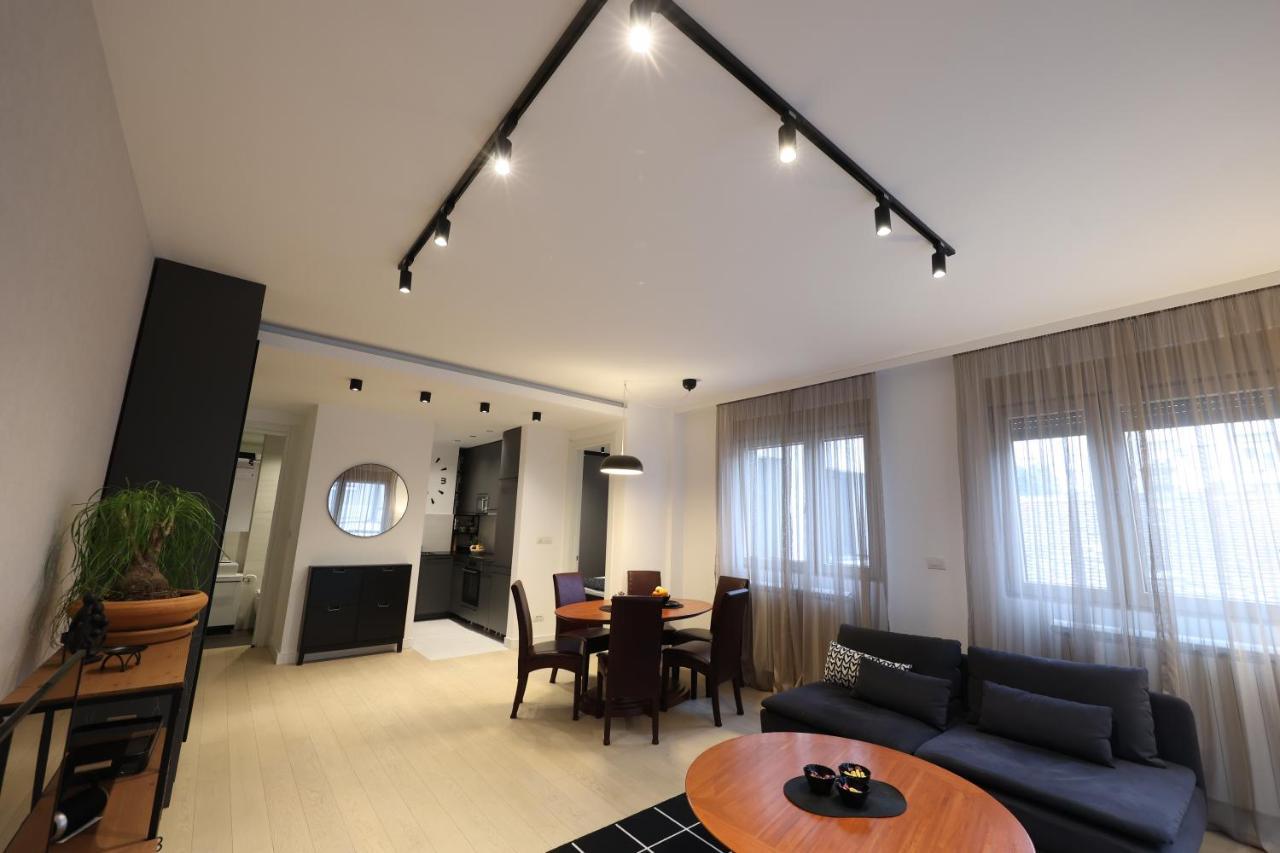 Modern Apartment In The Heart Of Βελιγράδι Εξωτερικό φωτογραφία